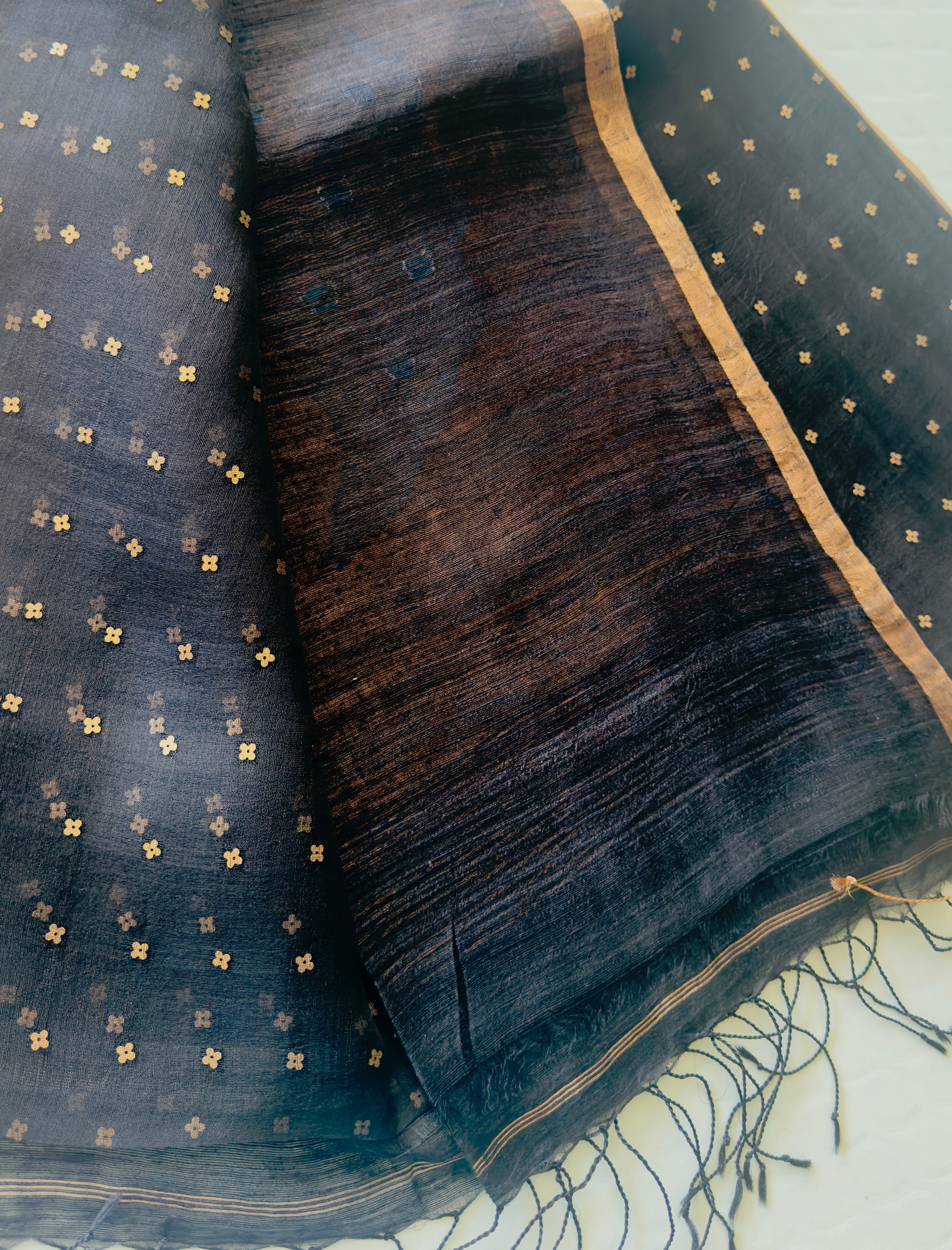 Pure Muslin Kora Jamdani Handwoven Saree