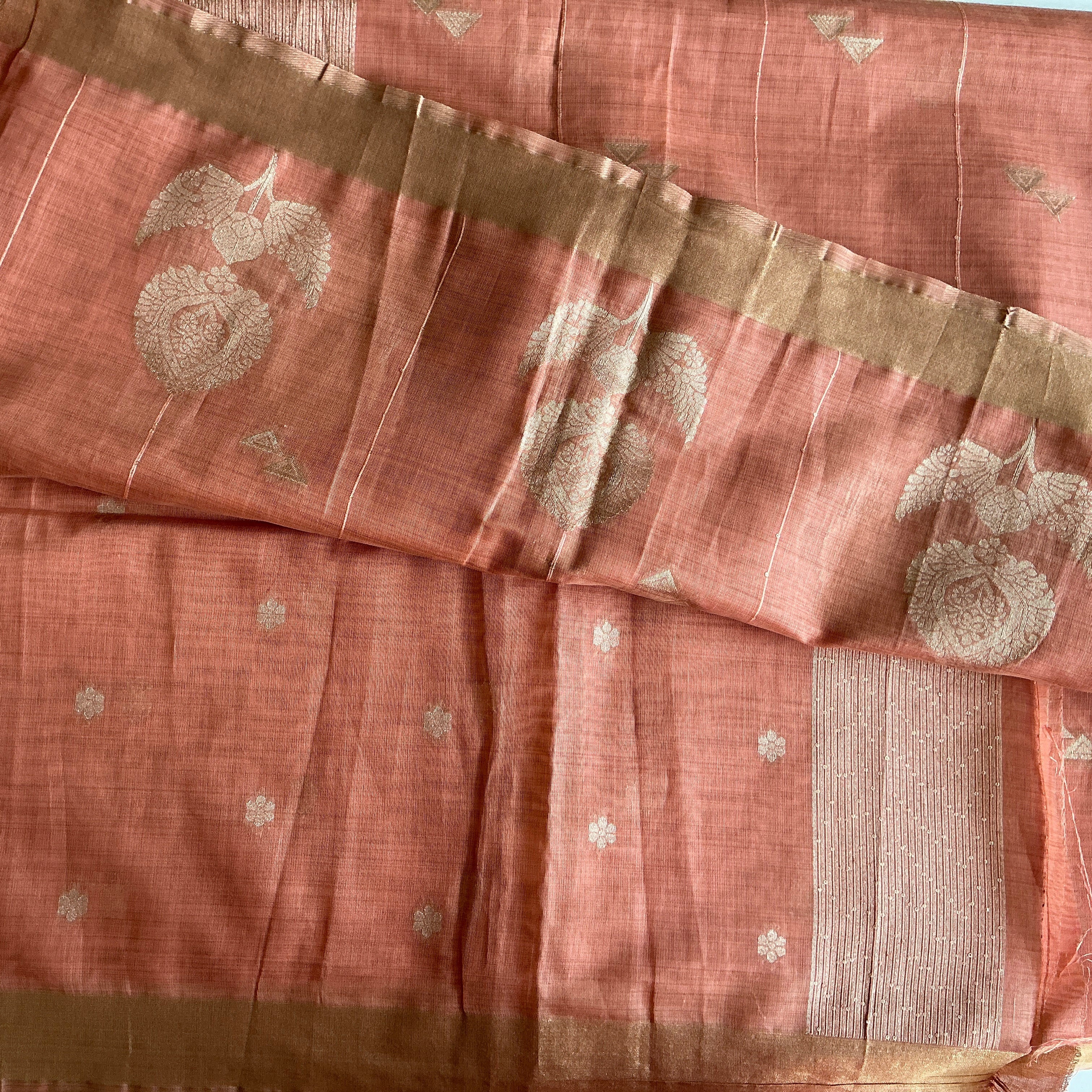 PREMIUM JAMDANI  MUL COTTON  PEACH AND ORANGE SAREE