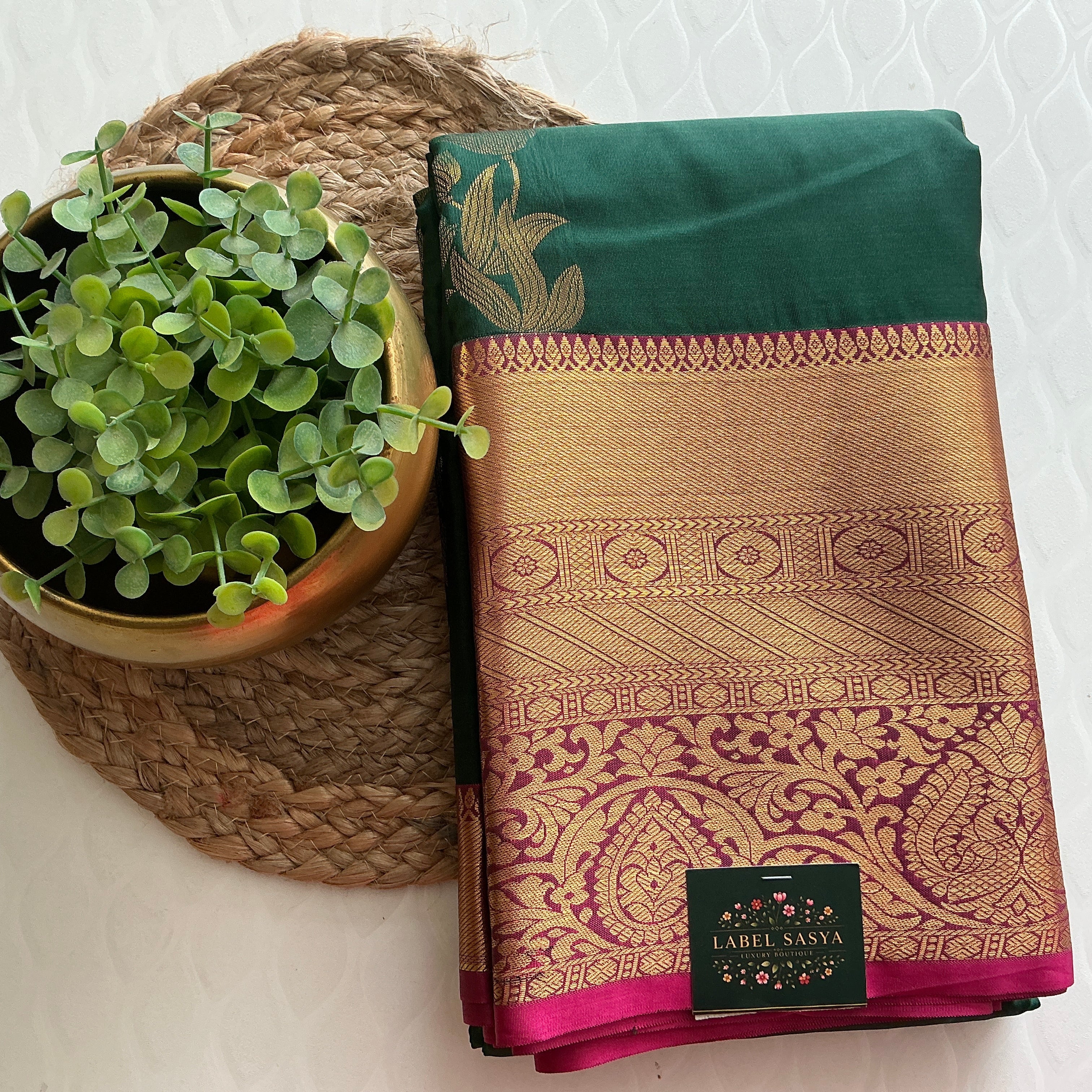 PREMIUM DHARMAVARAM PATTU SAREE GREEN AND PINK BORDER