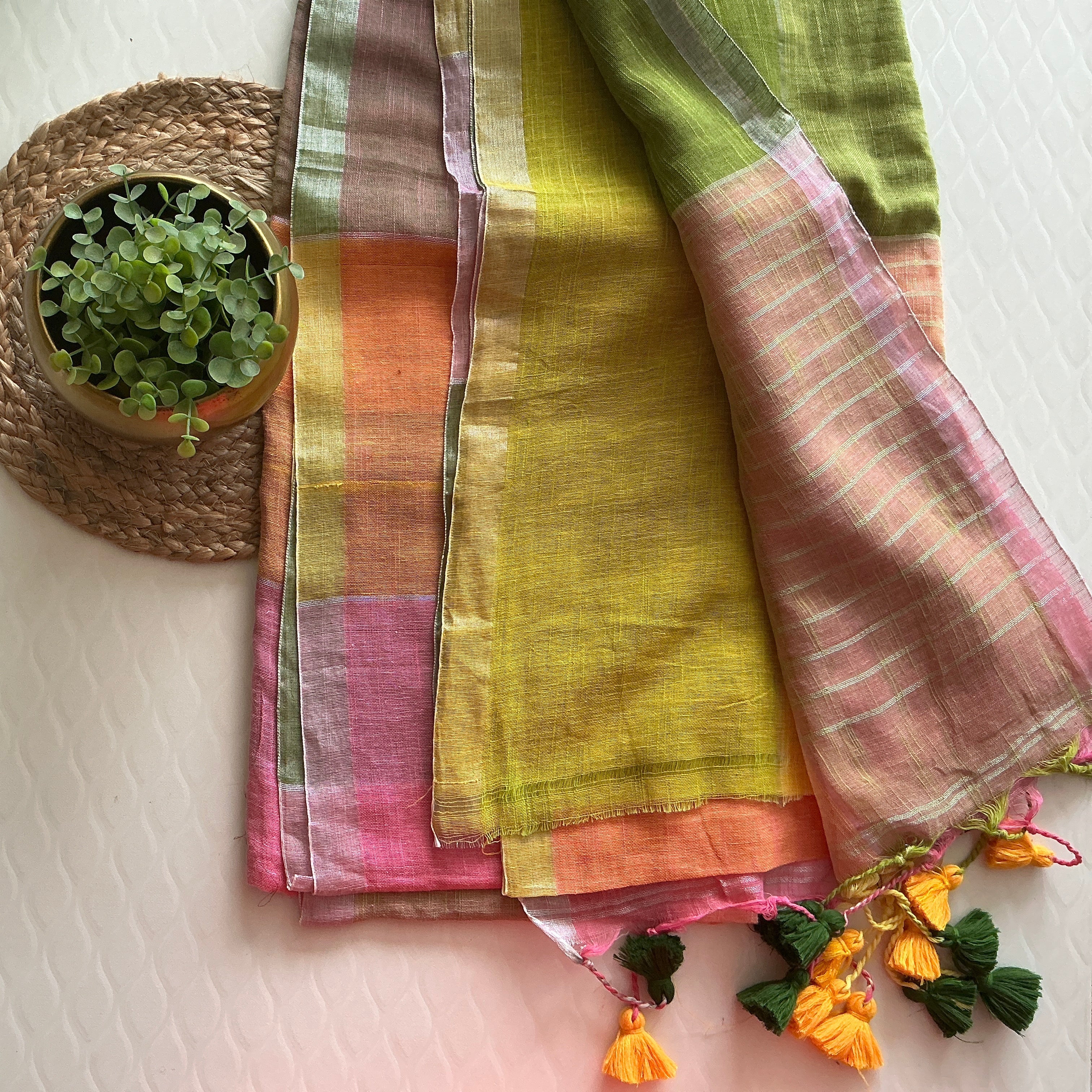 PREMIUM PURE LENIN CHECKS SAREE MULTI COLOUR